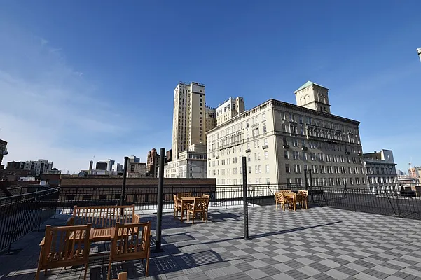 Rented by Bold New York | media 22