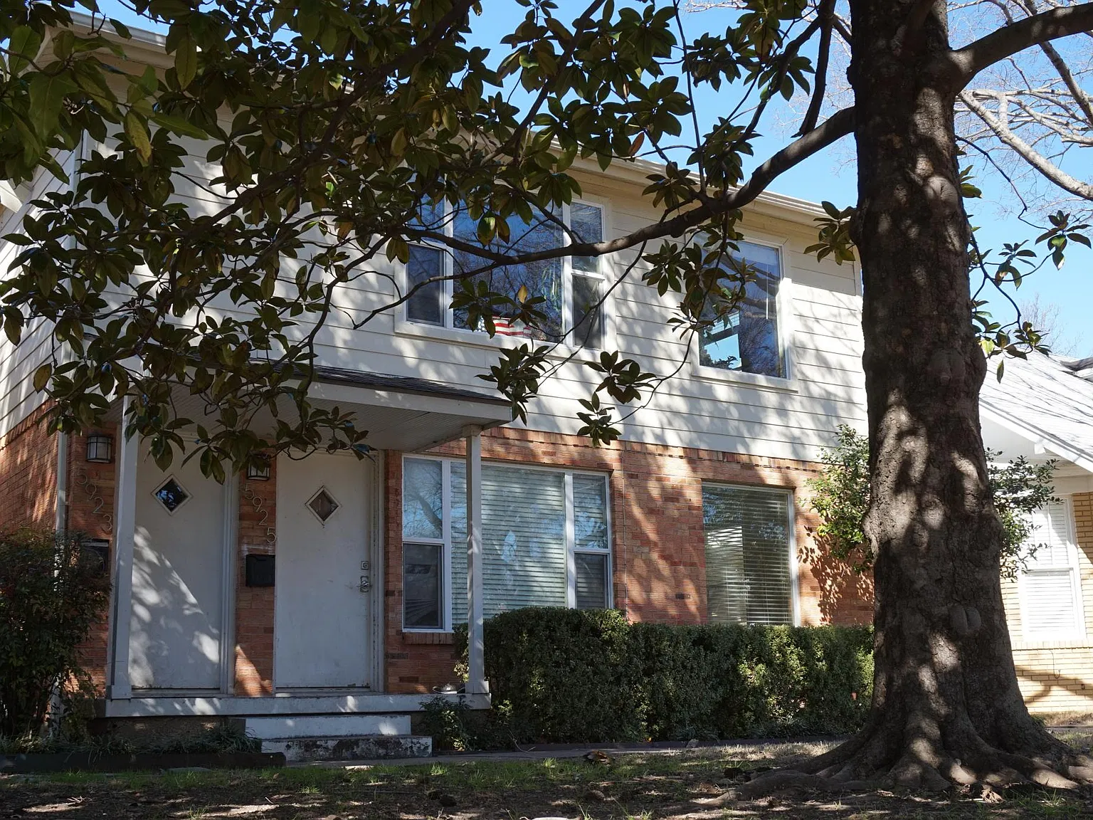 2 bed, 900 sqft, $1,950 — Photo 1