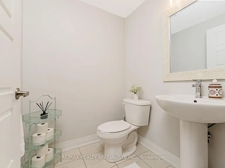 1206 Main St E #106 — Photo 11
