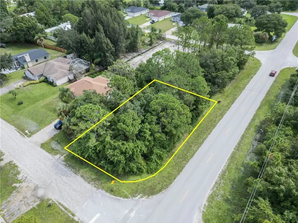 9550 79th St, Vero Beach, FL 32967