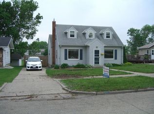 102 S Oregon Ave, Morris, MN 56267