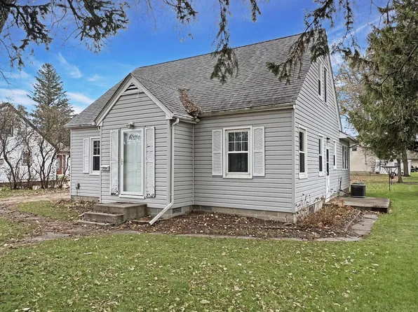 1906 25th St, Slayton, MN 56172