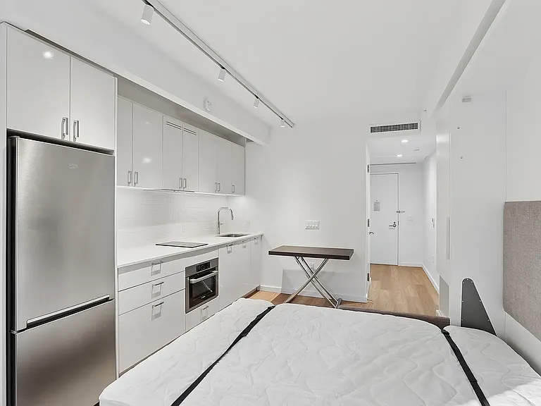 266 W 96th St #709 — Photo 11