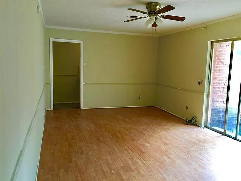 8616 Greenmound Ave — Photo 4