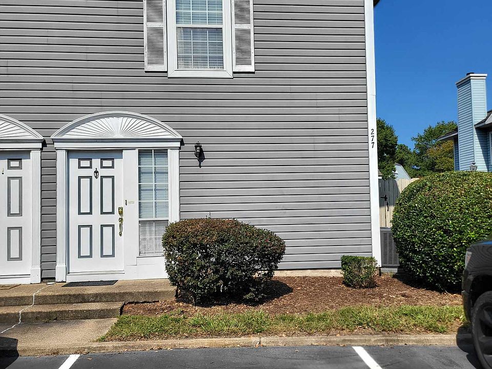 1st image of 277 Ferdinand Cir #1