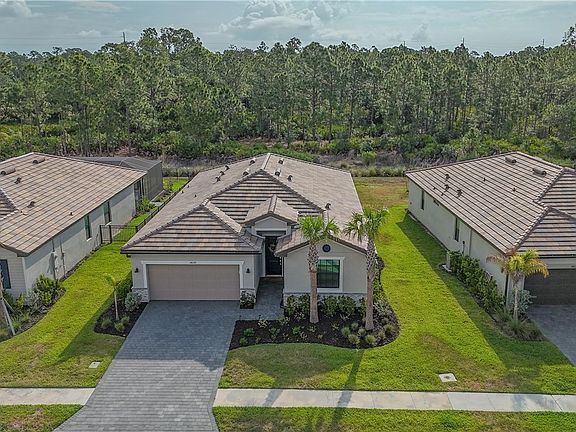 2nd image of 14239 Winding Cedar Way