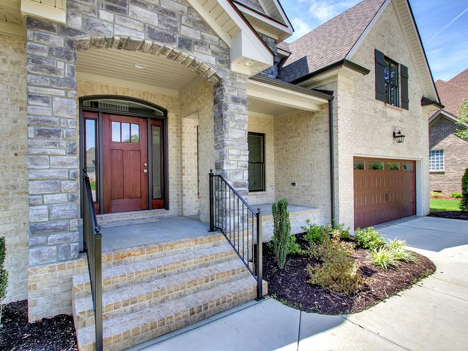 1st image of 450 Paul Norman Dr