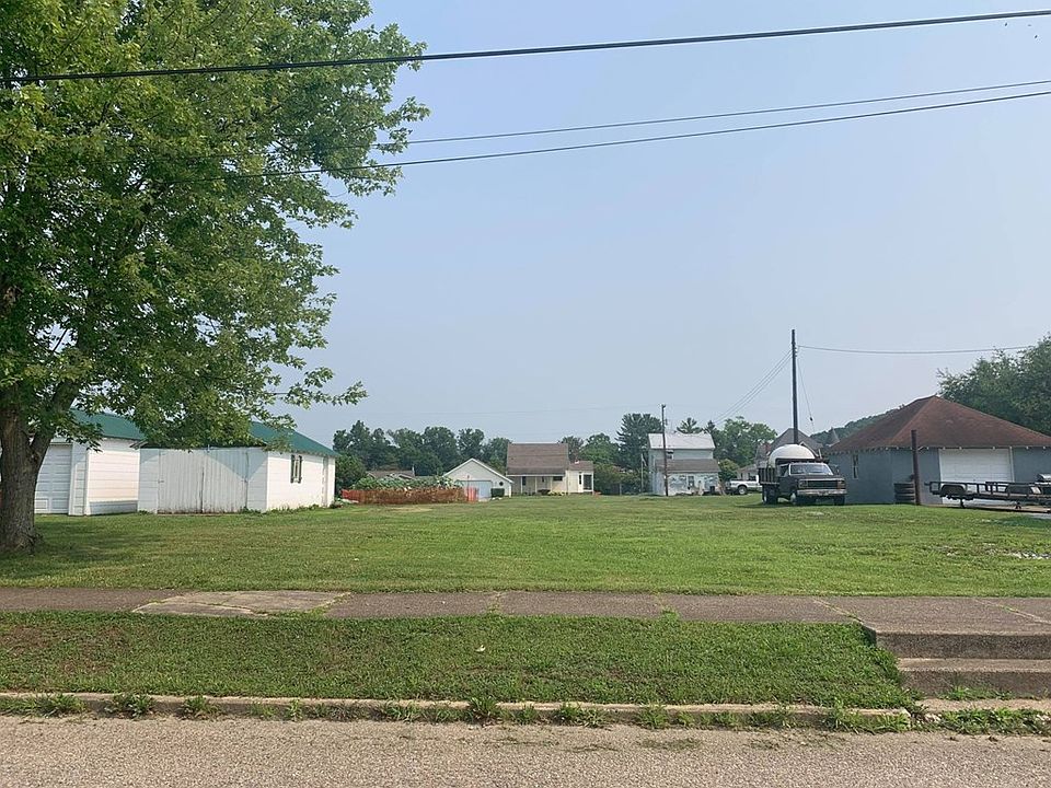 2nd image of 113 Dodd St