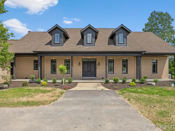 5578 Blackberry Ct NE, Grand Rapids, MI 49525