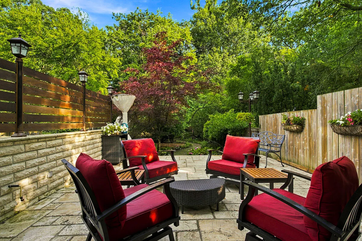 402 Keewatin Avenue Toronto — Photo 1