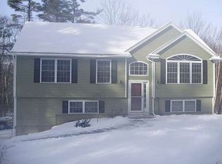 70 Staniels Rd, Chichester, NH 03258