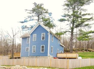 52 Pine St, Granville, NY 12832