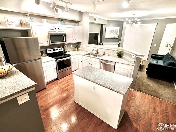 2nd image of 1985 Piper St #15