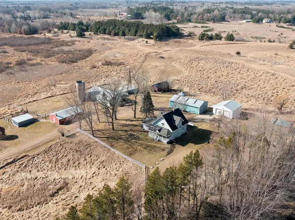 38500 Holly St NW, Stanchfield, MN 55080