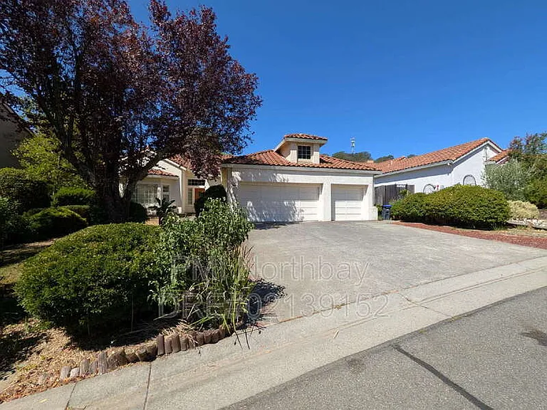 3275 Formby Ln — Photo 1