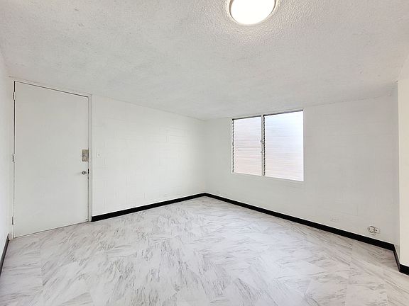 3rd image of 94-138 Pupukahi St #201