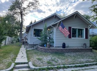 817 6th Ave NE, Devils Lake, ND 58301