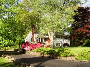 99 Mac Donald Dr, Wayne, NJ 07470