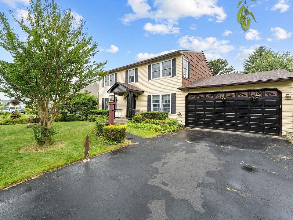 1st image of 24 Frost Valley Drive