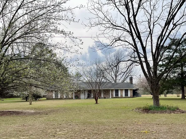34 David Newell Rd, Richton, MS 39476