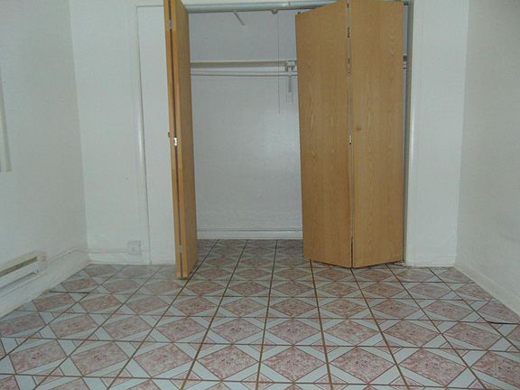 5th image of 10800 S Calumet Ave #2