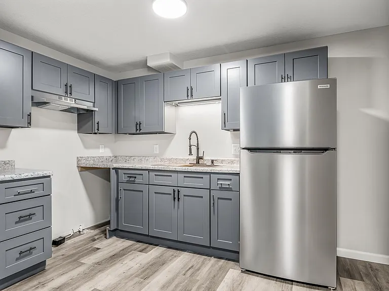 The Meridian Apartments — Photo 45