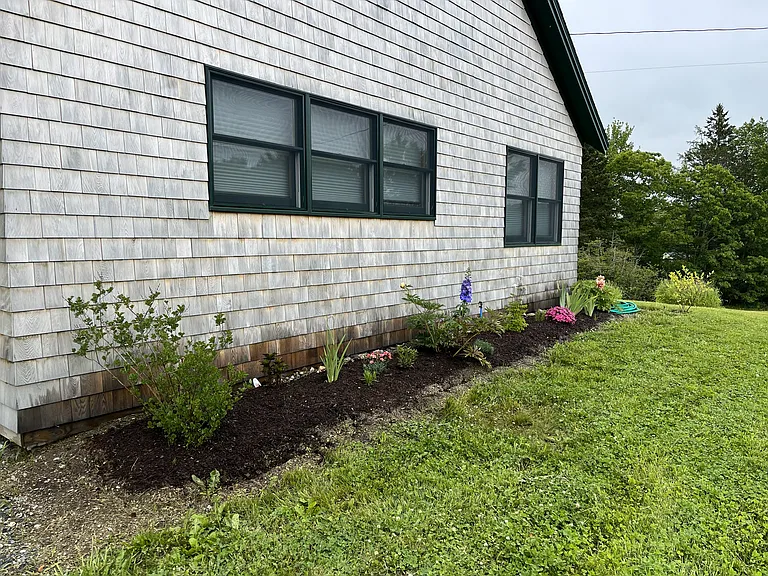 3 Morris Ave — Photo 46
