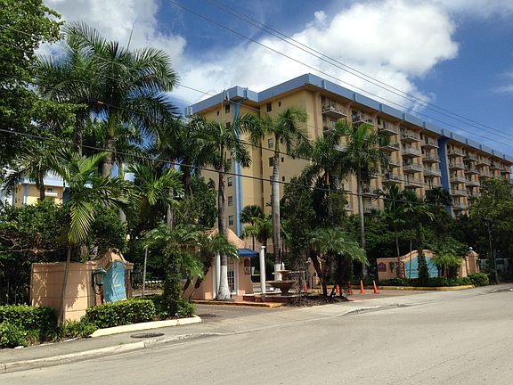5th image of 4550 NW 9th St APT 420