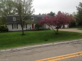 322 Chardon Ave, Chardon, OH 44024