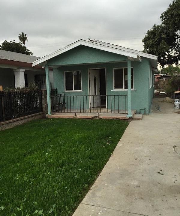 1st image of 227 W 111th Pl