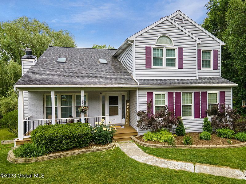 4th image of 34 Ponderosa Drive