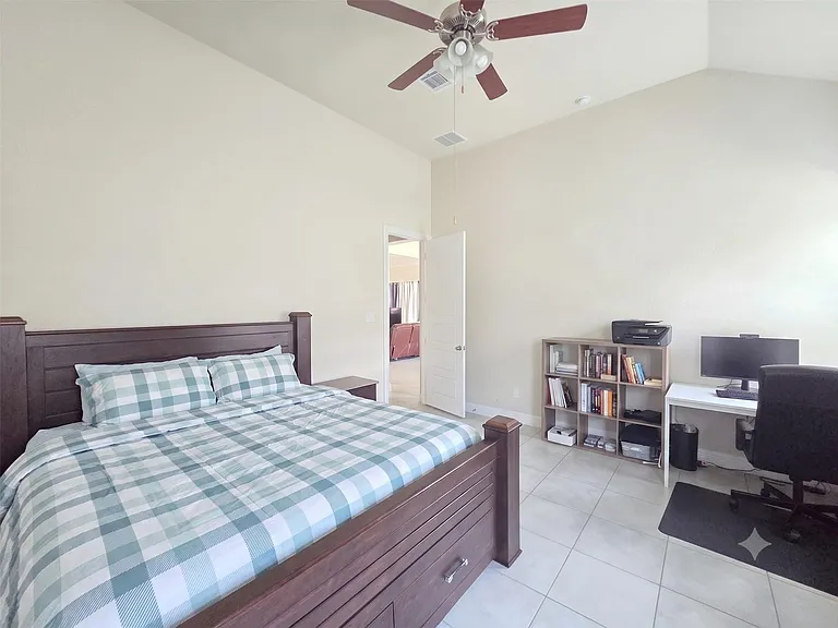5612 Fresno Ave — Photo 28