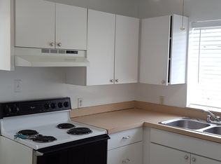 1046 5th St N APT 3, Saint Petersburg, FL 33701