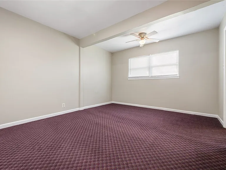 1226 Zarsky Dr — Photo 14