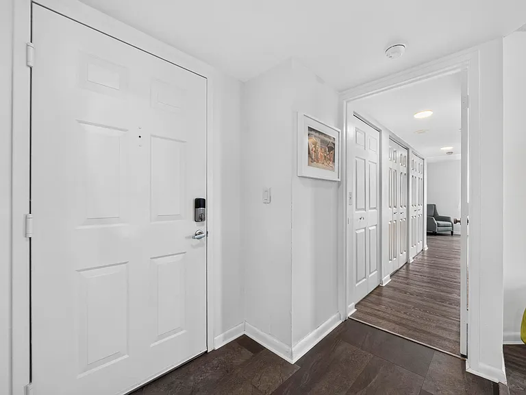 520 SE 5th Ave #2211 — Photo 17