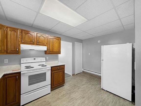 5th image of 301 N Julian St #1
