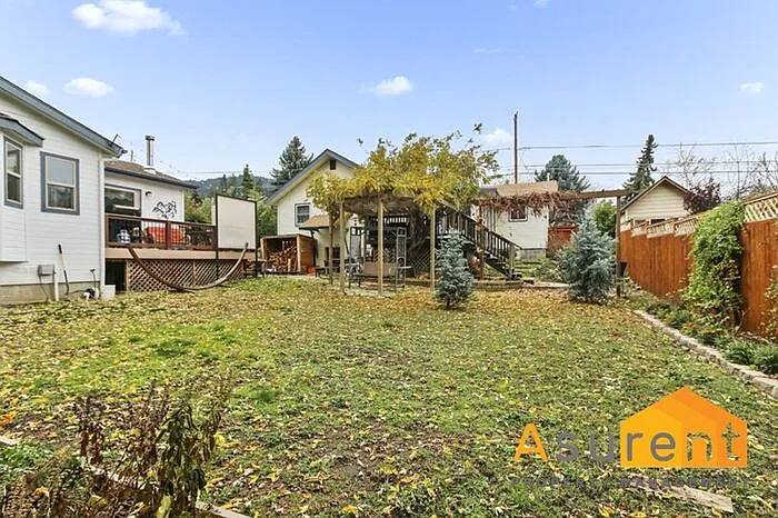 270 Morton St — Photo 19