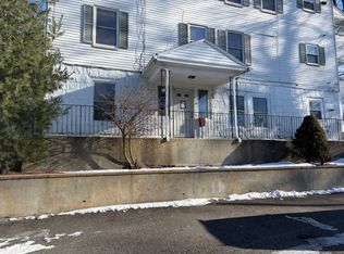 19 Eaton St UNIT 19, Winchester, MA 01890