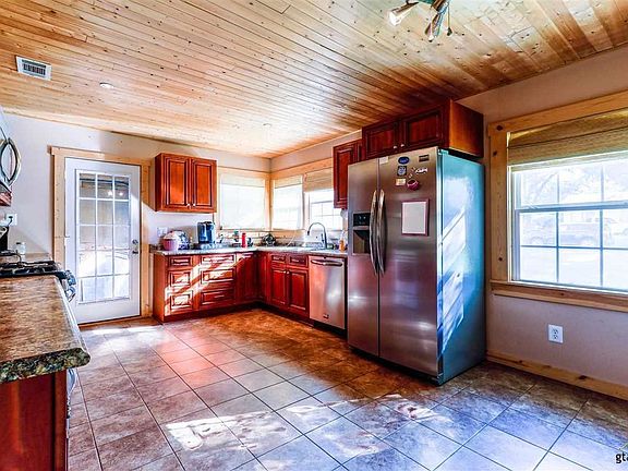 5th image of 1705 Hughey Dr