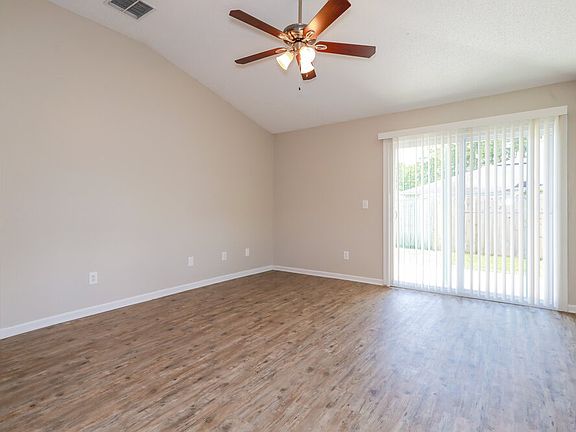 3rd image of 2922 Biloxi Trl