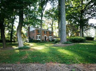 12409 Castner Ct, Fairfax, VA 22030