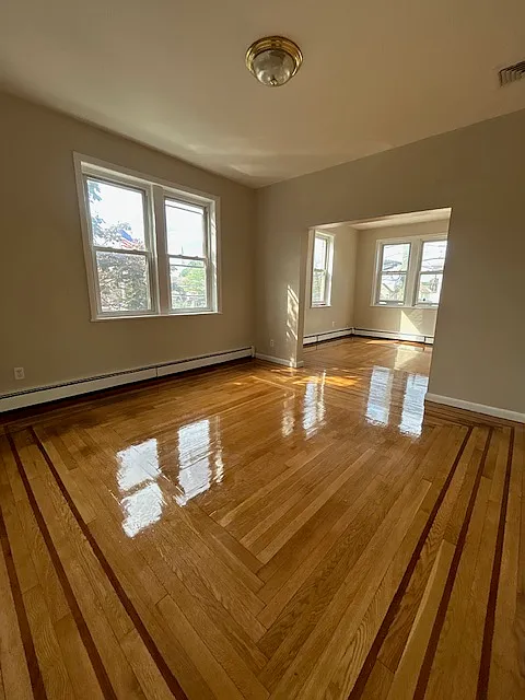 Building Photo - 538 Bayway Ave #2