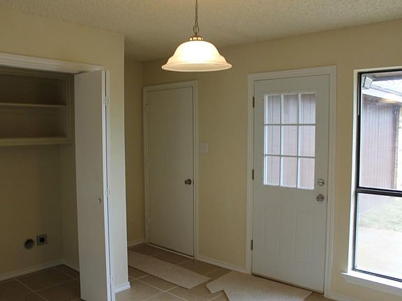 4th image of 2006 Stradivarius Ln