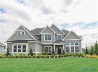 25846 Wood Creek Rd, Perrysburg, OH 43551