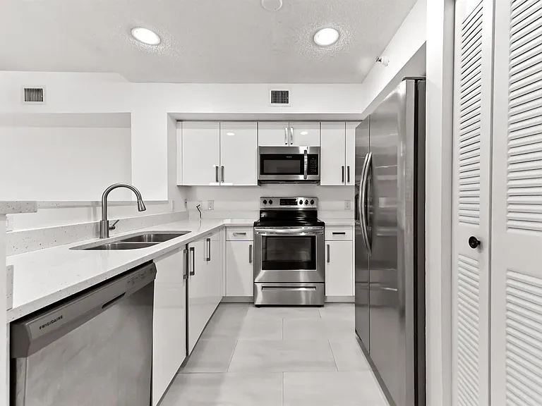 140 Yacht Club Way #307 — Photo 19