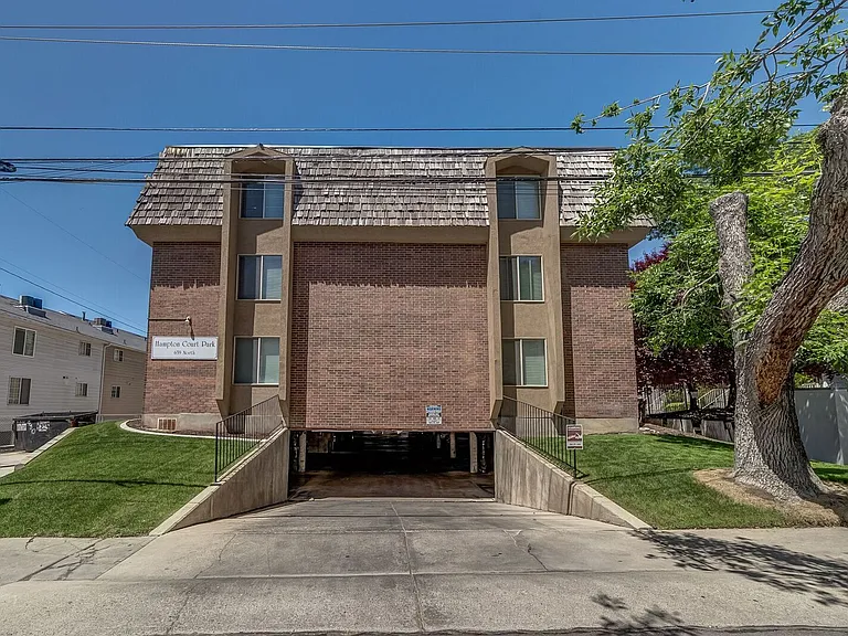 659 N 700 E #7 — Photo 1