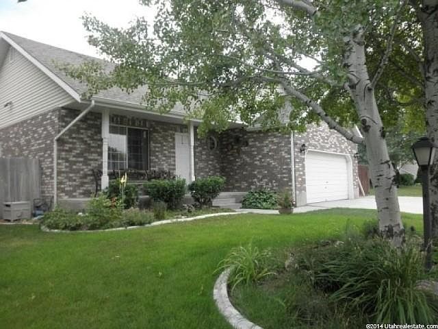 1st image of 3925 W Dunkeld St