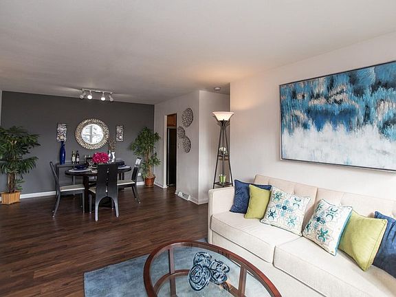 Living room - PLEASE NOTE this is the model - in the apartme