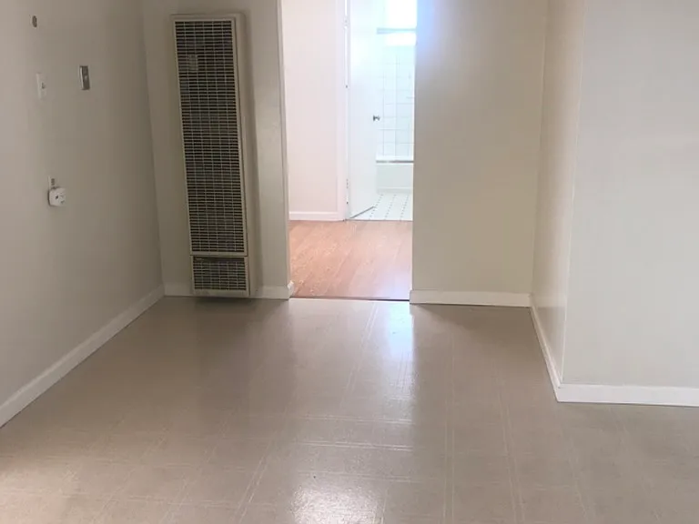 569 Commercial Ave — Photo 10