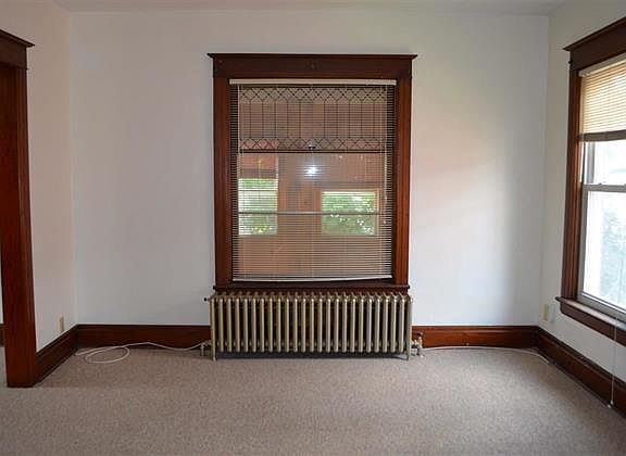 3rd image of 238 S 3rd Ave